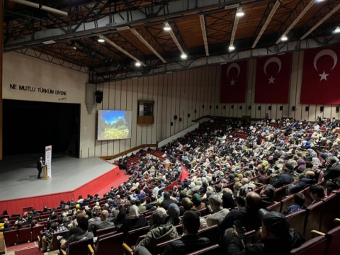 Kudüs’ten Kaşgar’a Eğitim Seminerleri Trabzon’da Yoğun Katılımla Gerçekleşti